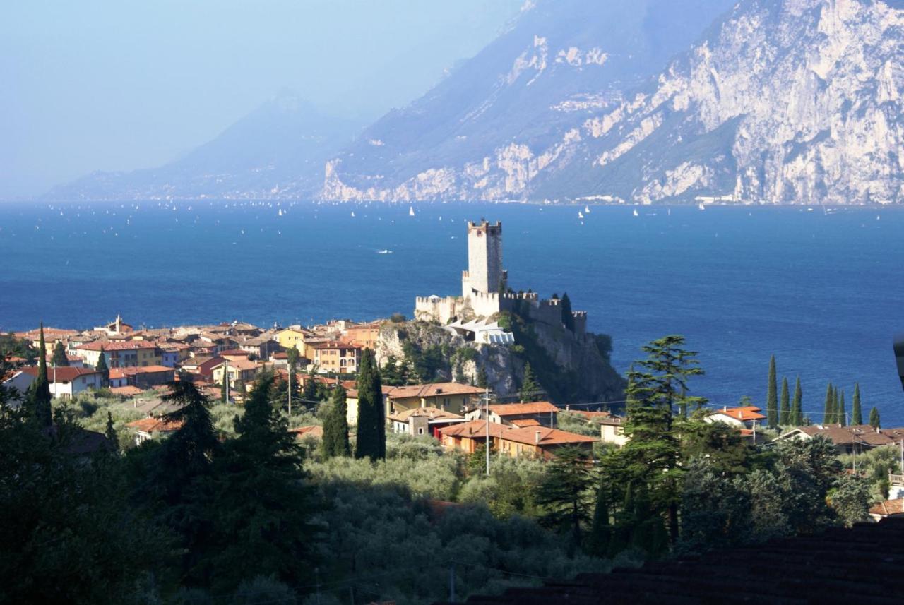Casa Mario & Laura Ferienwohnungen Free Wi-Fi Parking Malcesine Eksteriør bilde