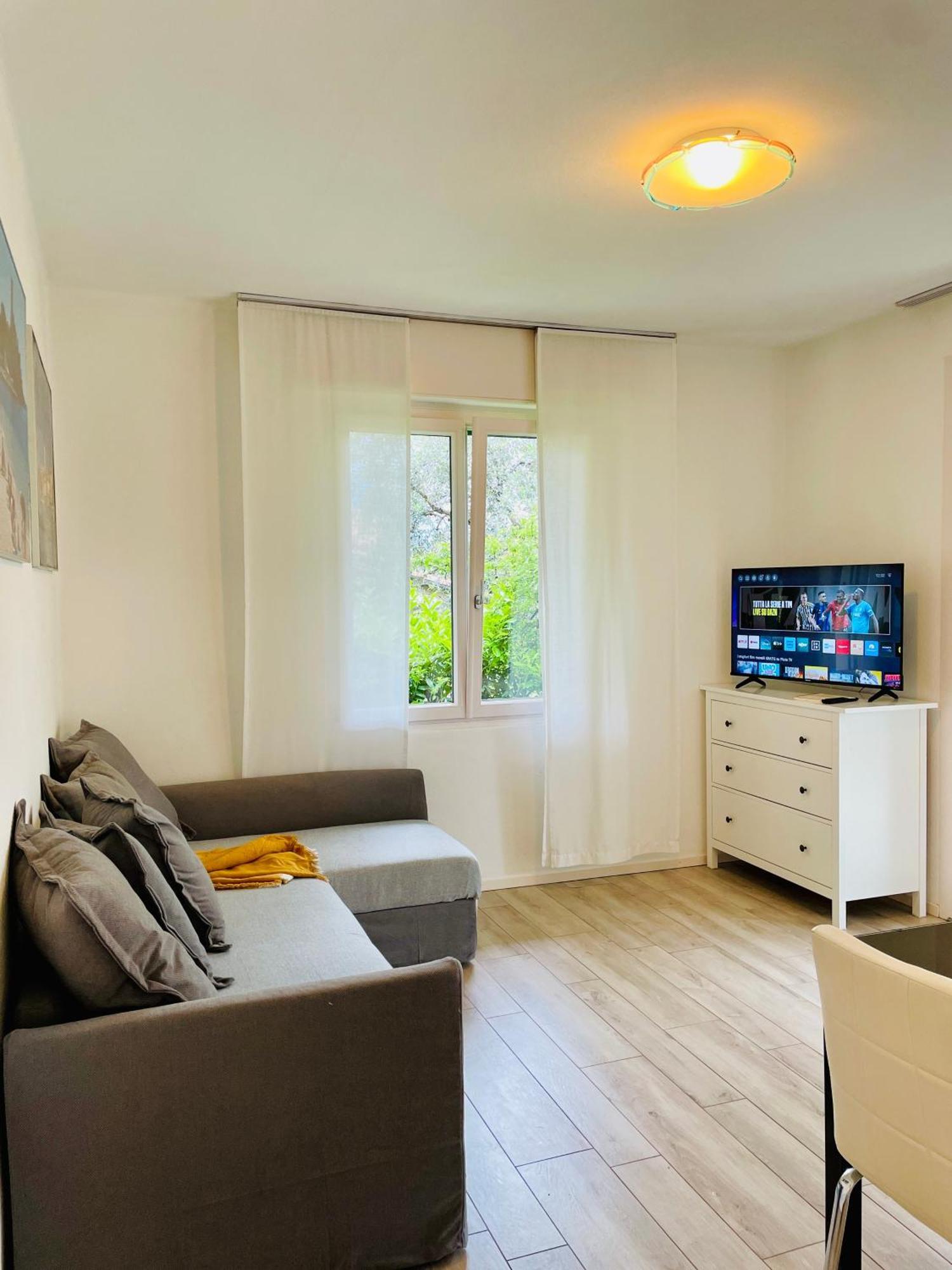 Casa Mario & Laura Ferienwohnungen Free Wi-Fi Parking Malcesine Eksteriør bilde
